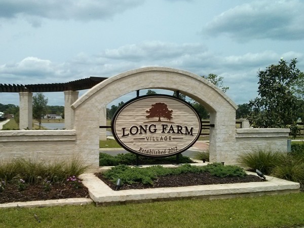 Long Farm Village architectural context